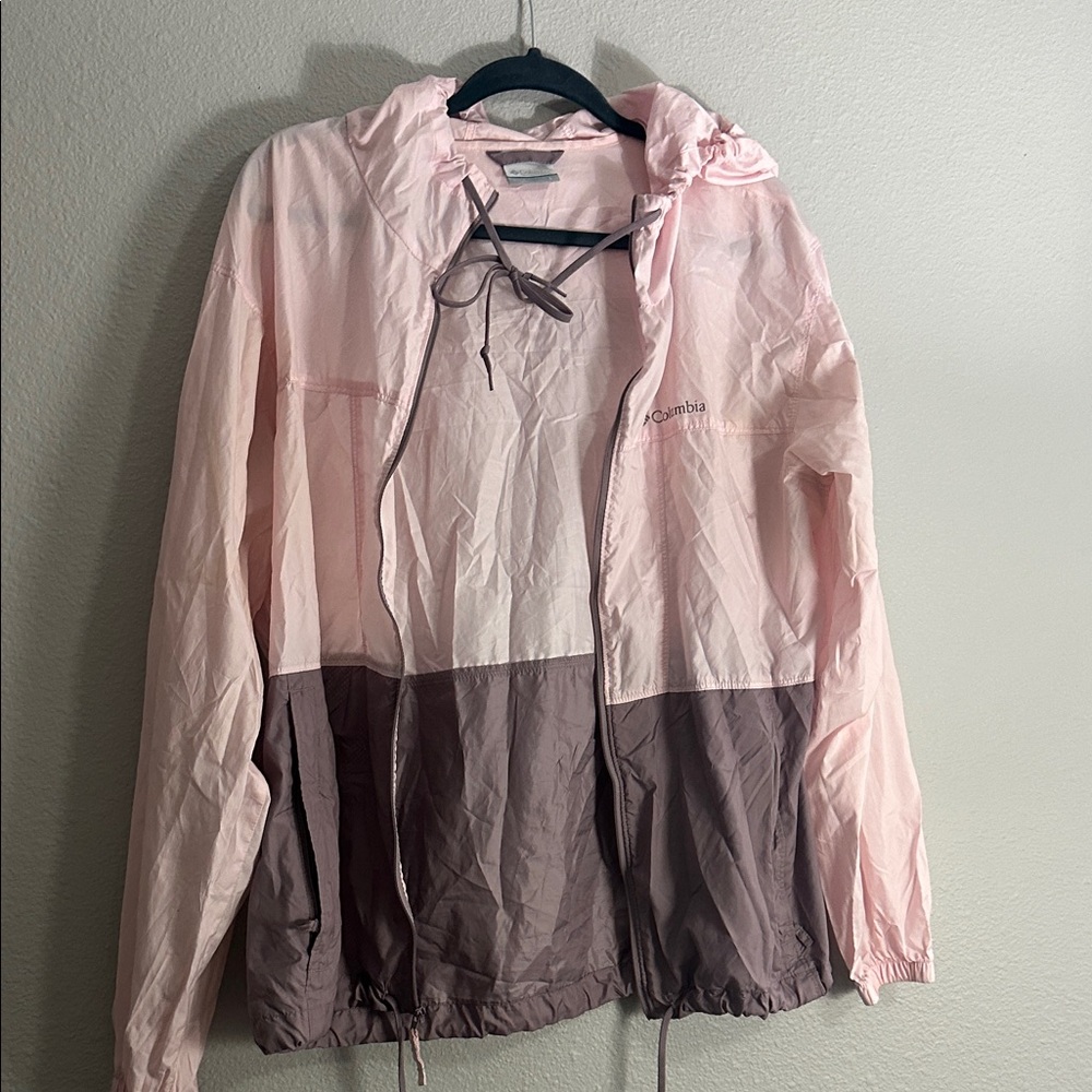 Columbia Women's Light Pink and Taupe Ski Jacket